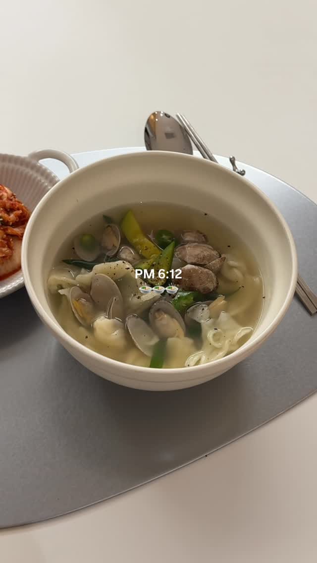 Post 7 by D양의 사생활 on Instagram (video)