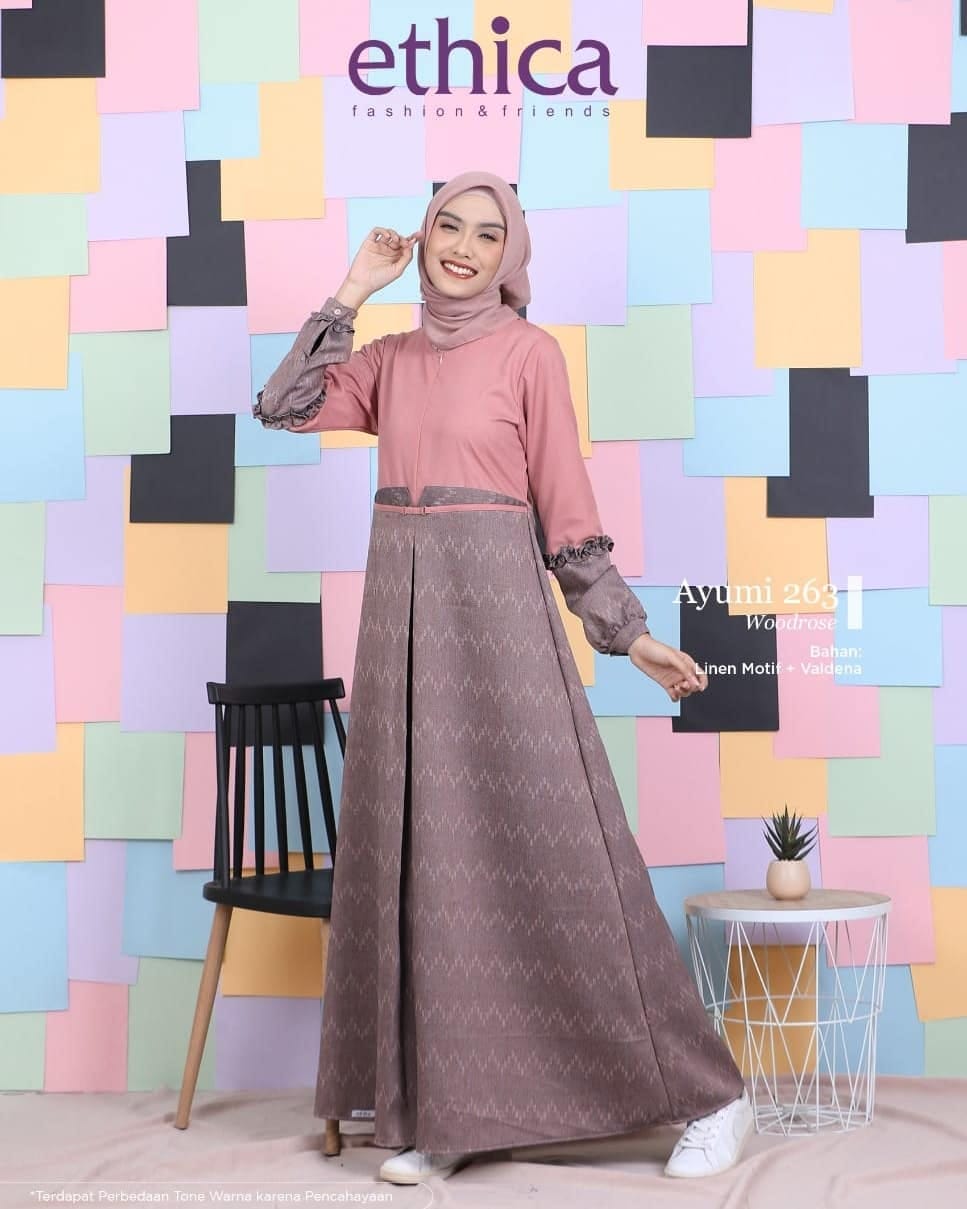 Post 10 by Gudang Busana Muslim on Instagram (image)