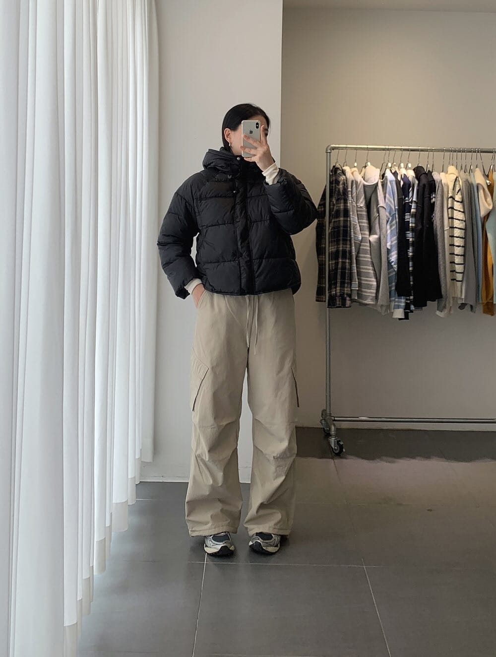 Post 5 by 172cm/77-88size/73kg on Instagram (carousel)