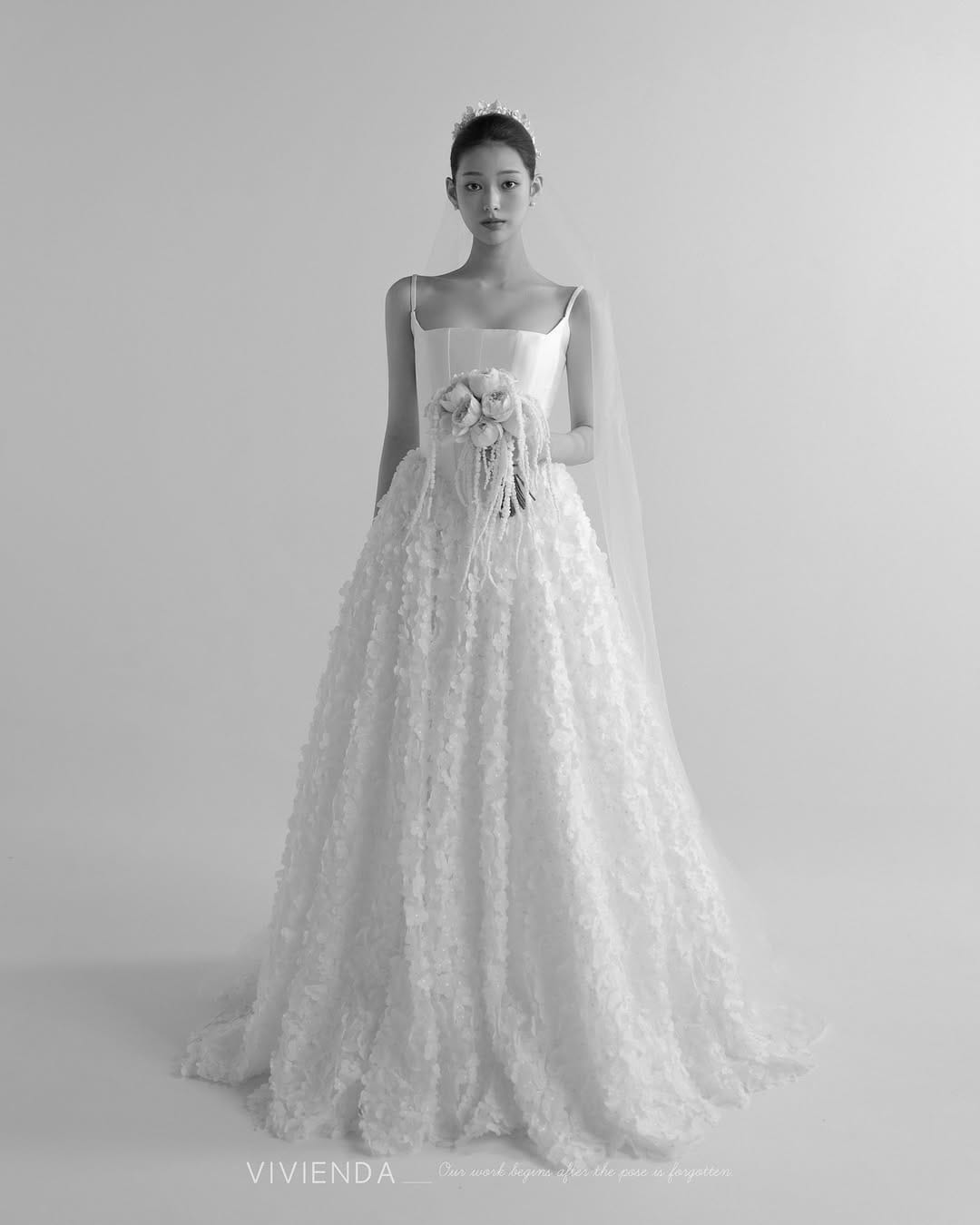 Post 6 by My Daughter's Wedding 마이도터스웨딩 on Instagram (carousel)