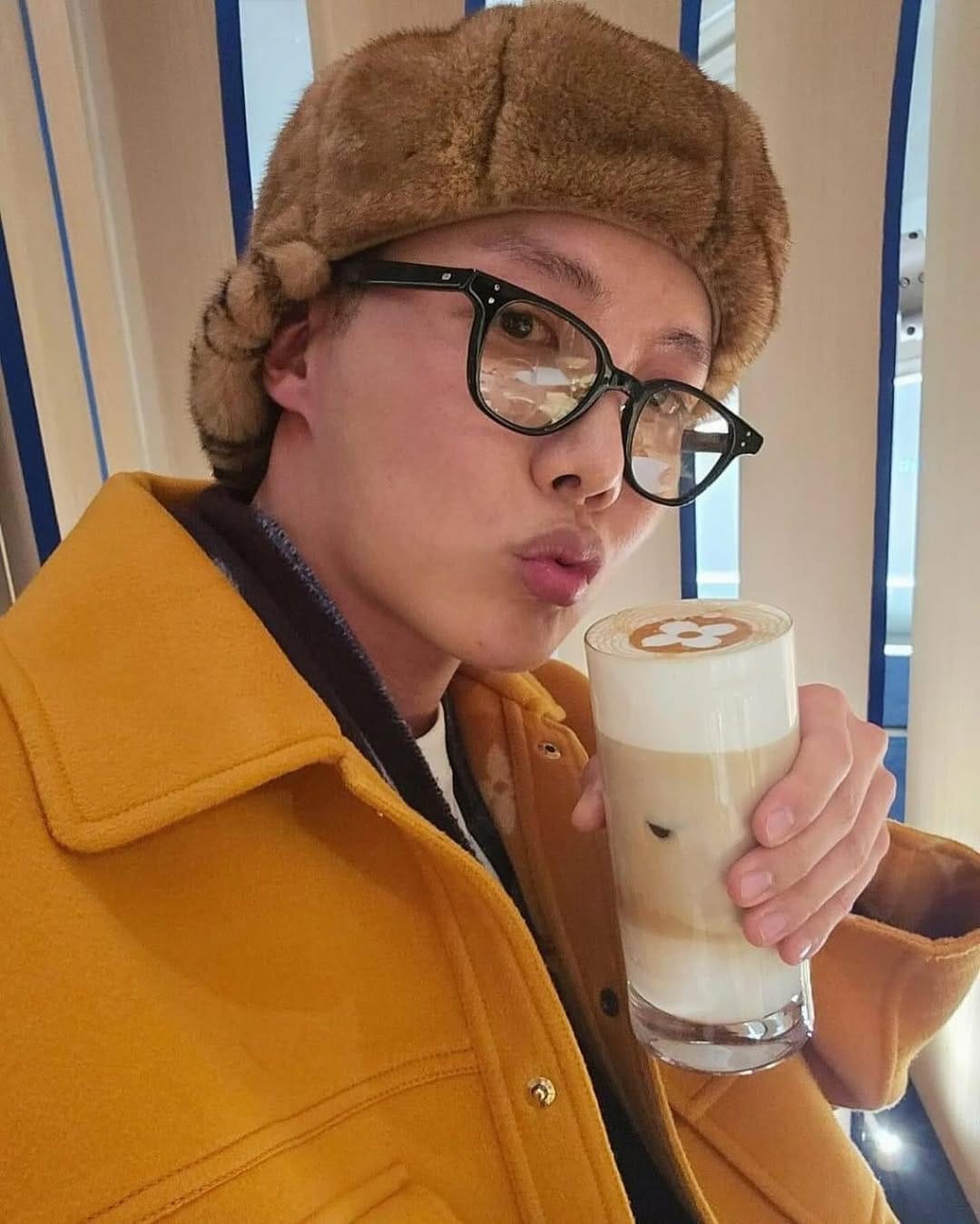Post 5 by Sugar Seoul on Instagram (carousel)