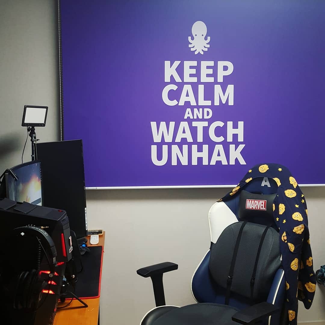 Post 8 by 김운학 on Instagram (image)