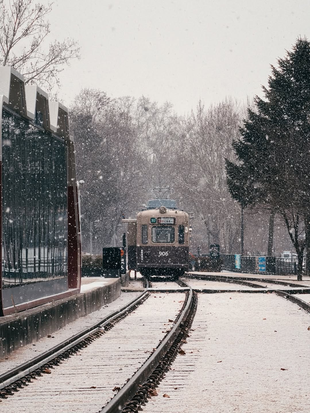 Post 1 by 낭만배군 Ι Travel Photographer on Instagram (carousel)