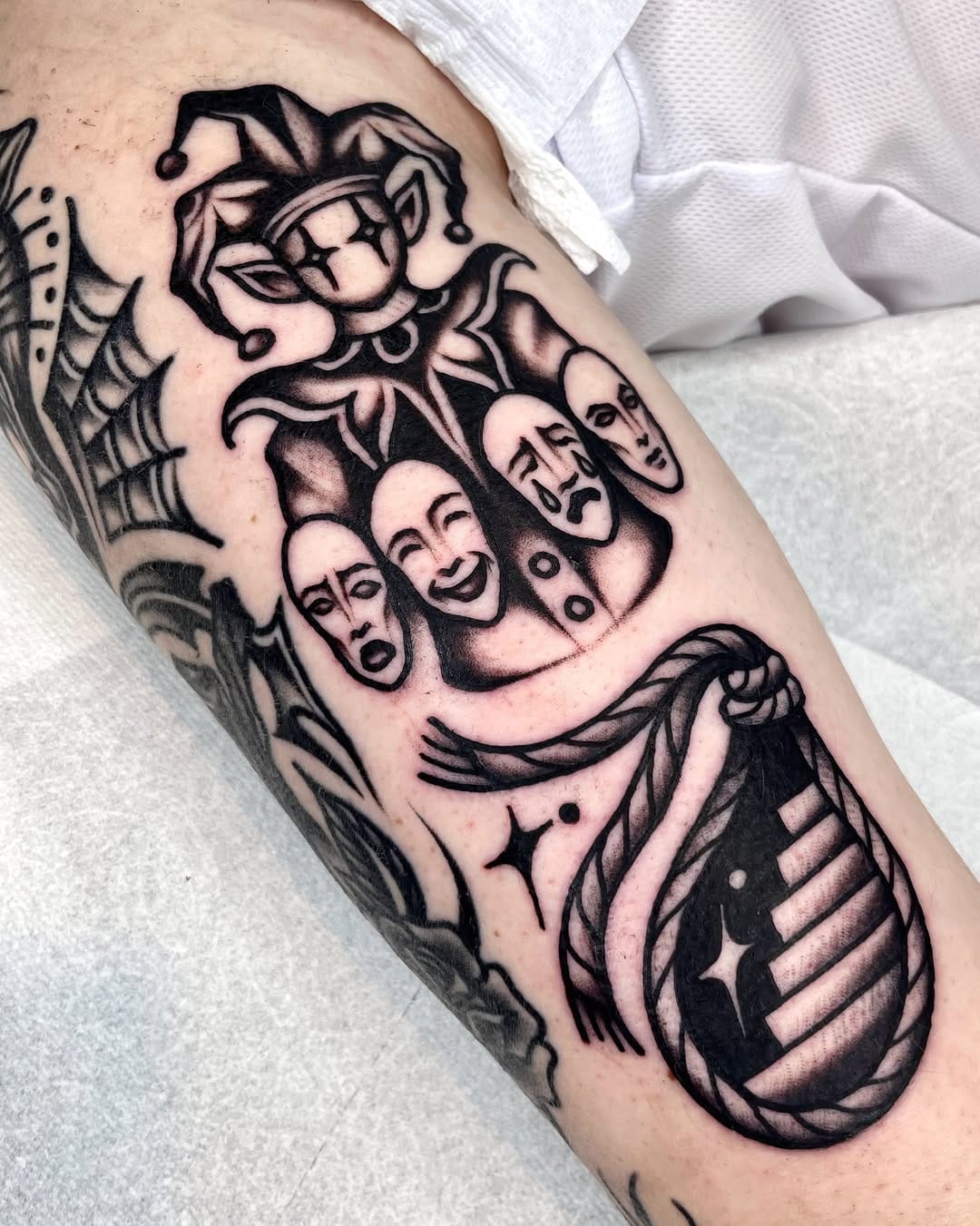 Post 3 by 올드스쿨타투 인천타투 traditionaltattoo 선한 on Instagram (carousel)