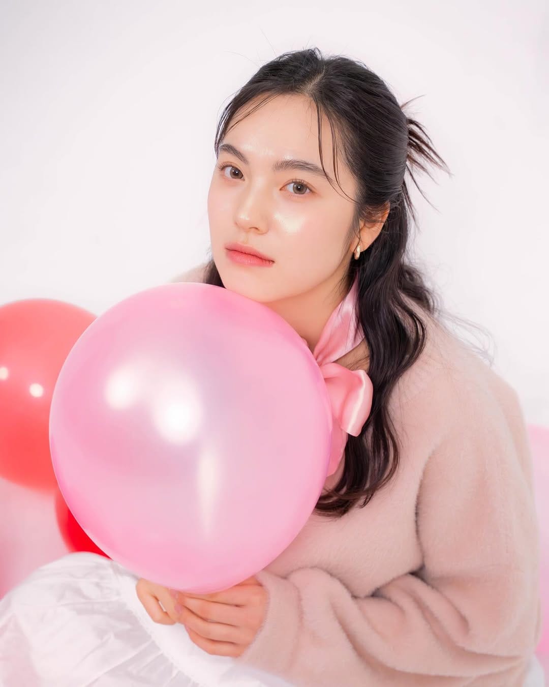 Post 8 by Hannah Lim (임해나 ♡⋆˚✿˖°) on Instagram (carousel)