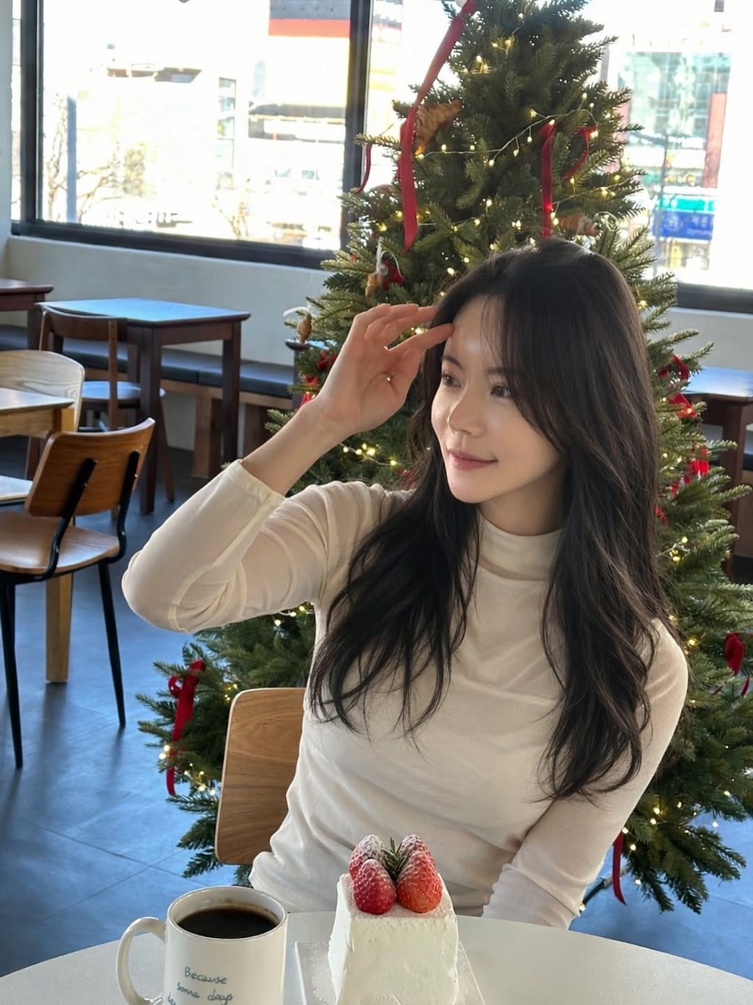 Post 3 by 김민아 🇰🇷IFBB BIKINI PRO l KimMinA on Instagram (carousel)