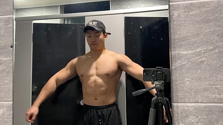 Post 7 by 김승운(근육맨김승운)💪🇰🇷 on Instagram (carousel)