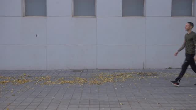 Post 7 by Nestor Abad on Instagram (video)
