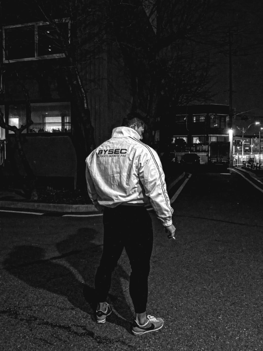 Post 6 by 이 찬 영 on Instagram (image)