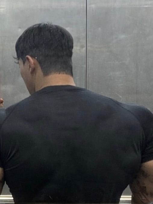 Post 4 by 이 찬 영 on Instagram (image)