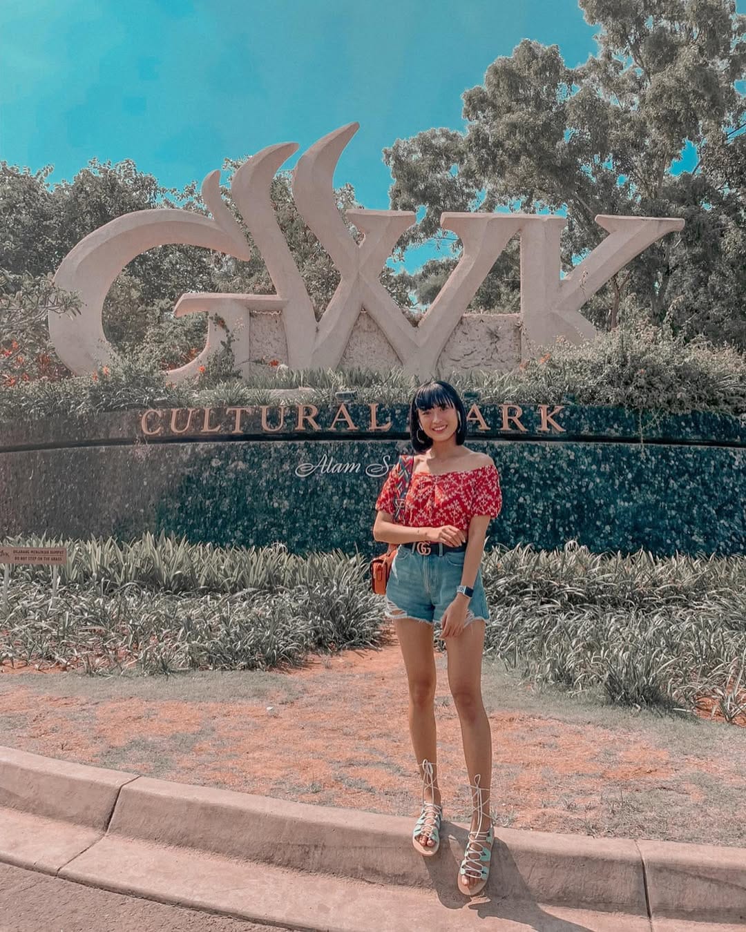 Post 10 by 👑 QUEEN OF DAEGU 👑 on Instagram (carousel)