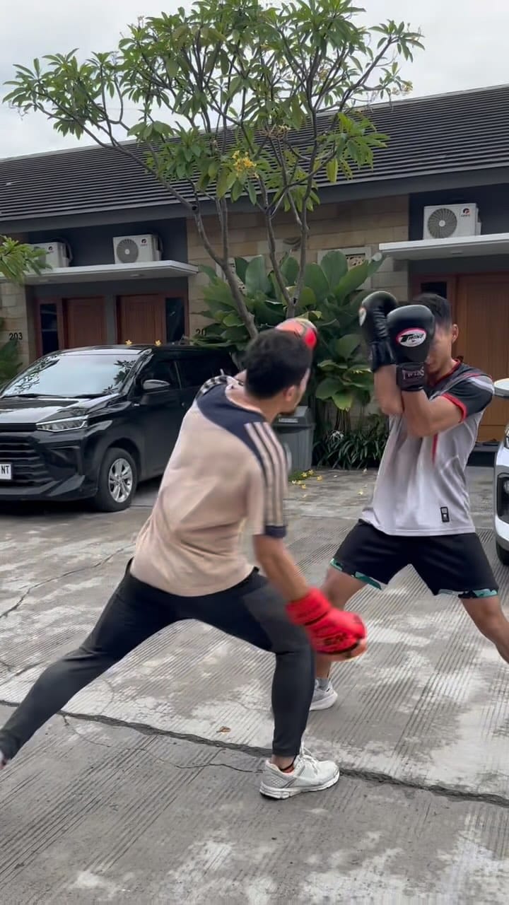 Post 5 by Achmad Hulaefi on Instagram (video)