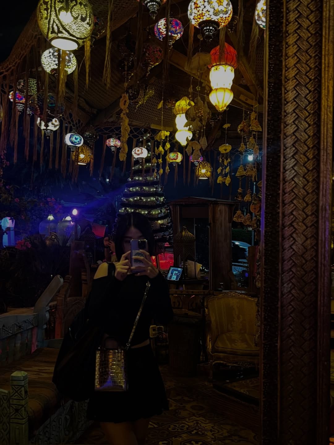 Post 1 by 송민경 Cindy on Instagram (carousel)