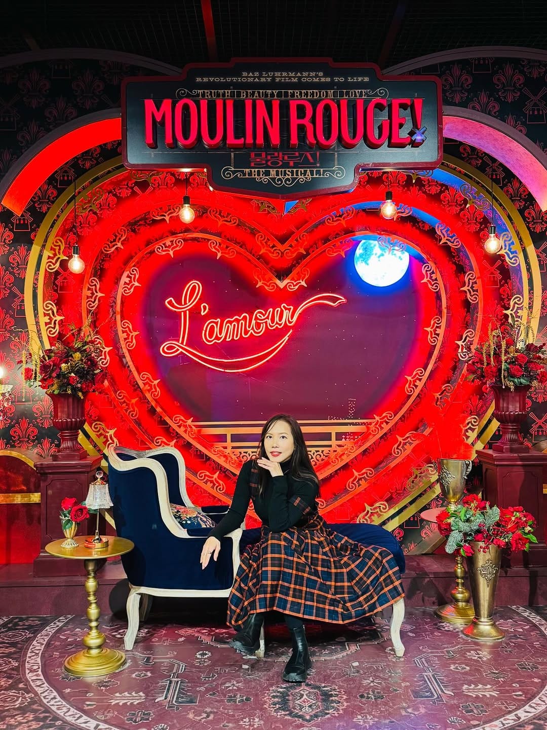 Post 7 by 이태원불나방 on Instagram (carousel)