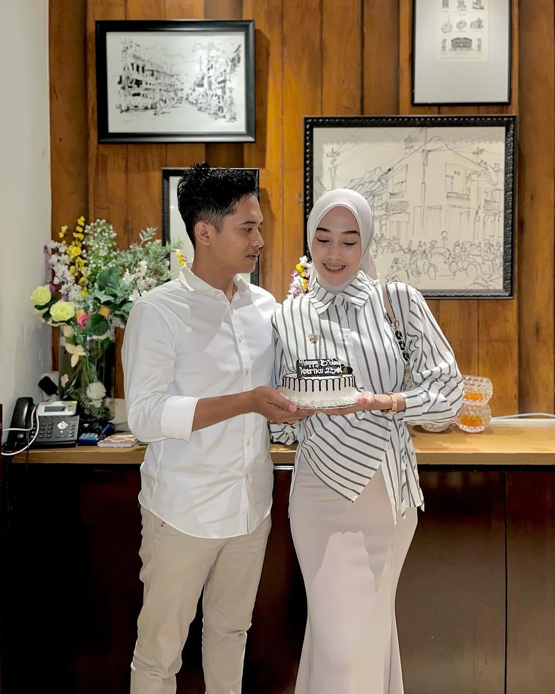 Post 6 by Putra Arifin on Instagram (carousel)