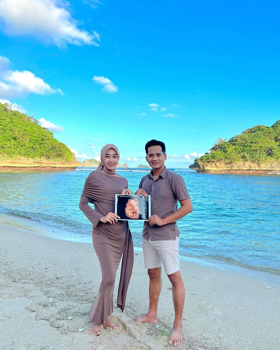 Post 9 by Putra Arifin on Instagram (carousel)