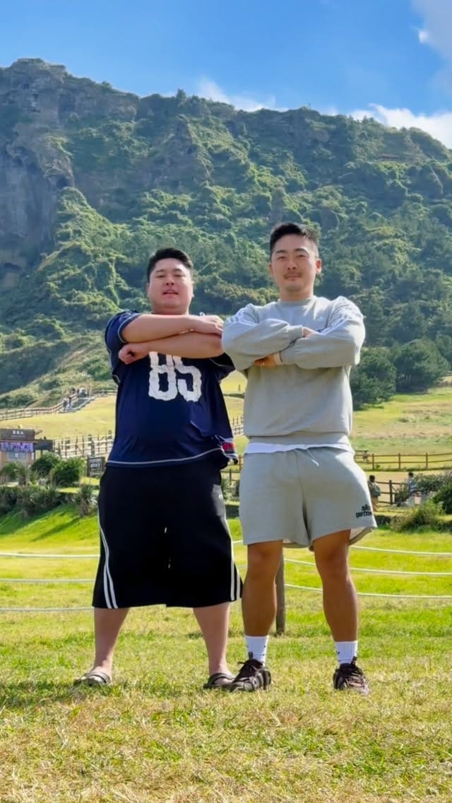 Post 7 by John Park on Instagram (video)