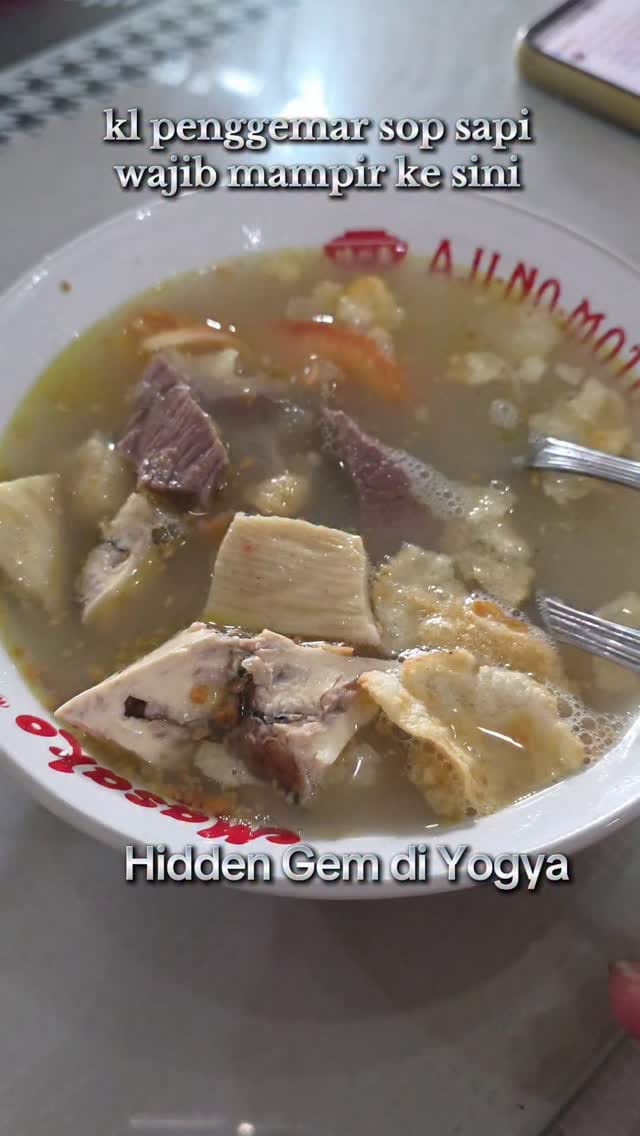 Post 9 by Yoana Sandra Dewanti on Instagram (video)