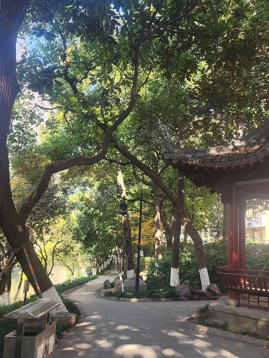 Post 1 by Jessica | expat in Asia content creator on Instagram (carousel)