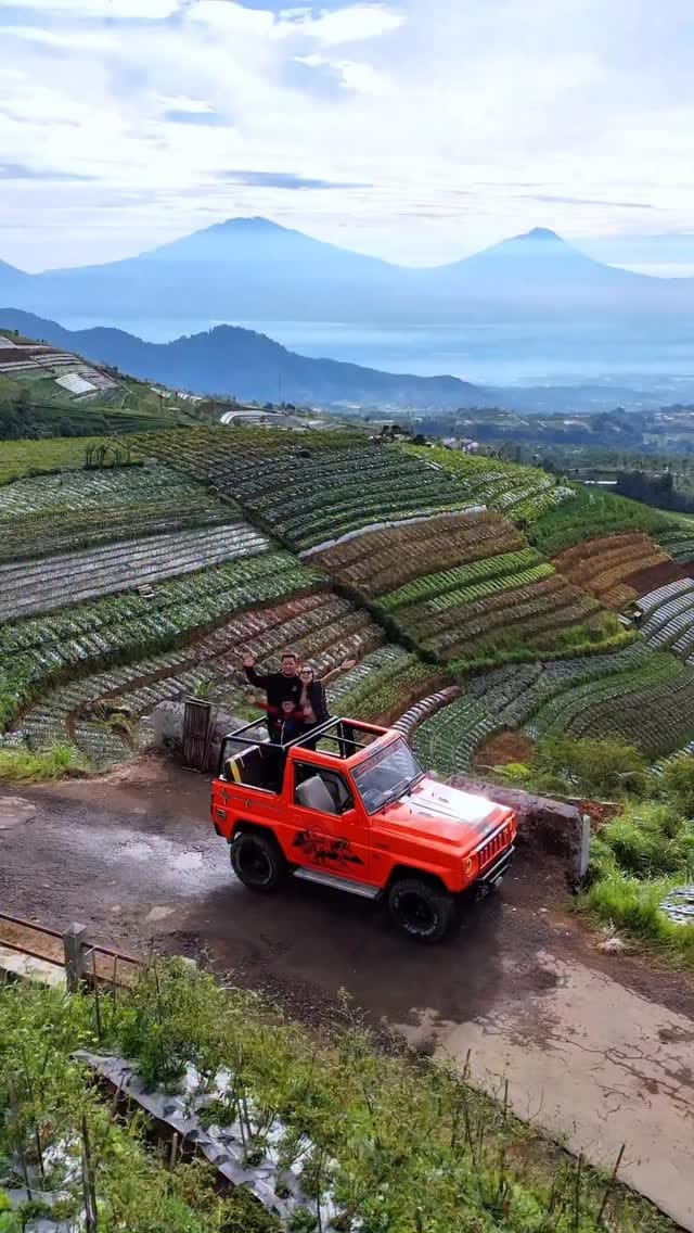 Post 3 by Ho Lina Yahja on Instagram (video)