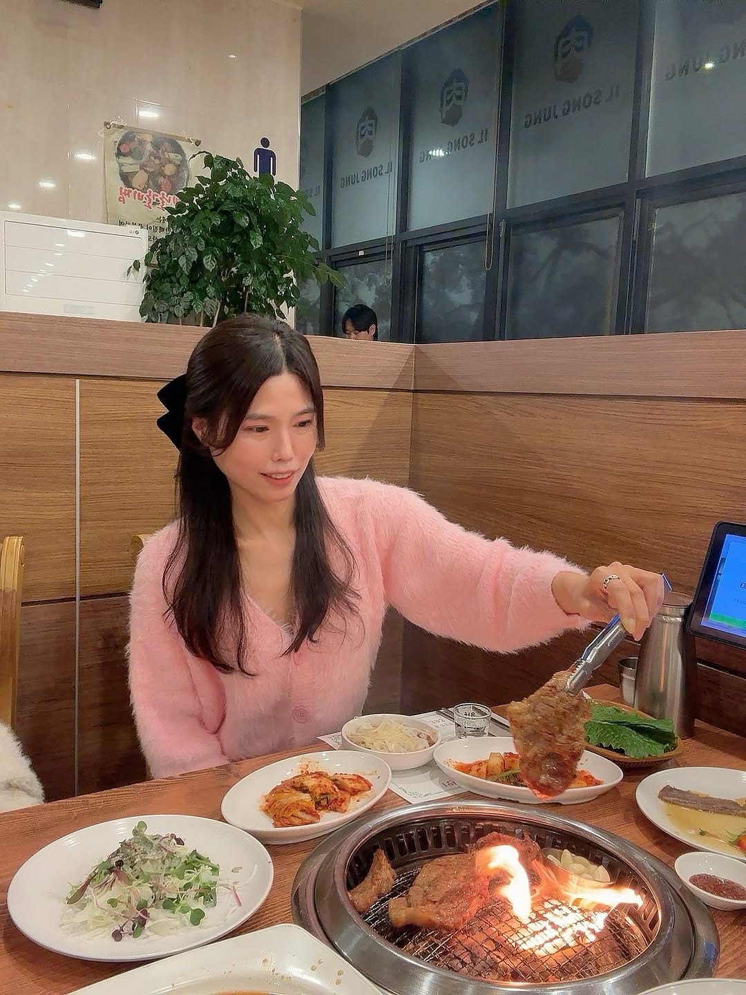 Post 5 by 진여사 on Instagram (carousel)