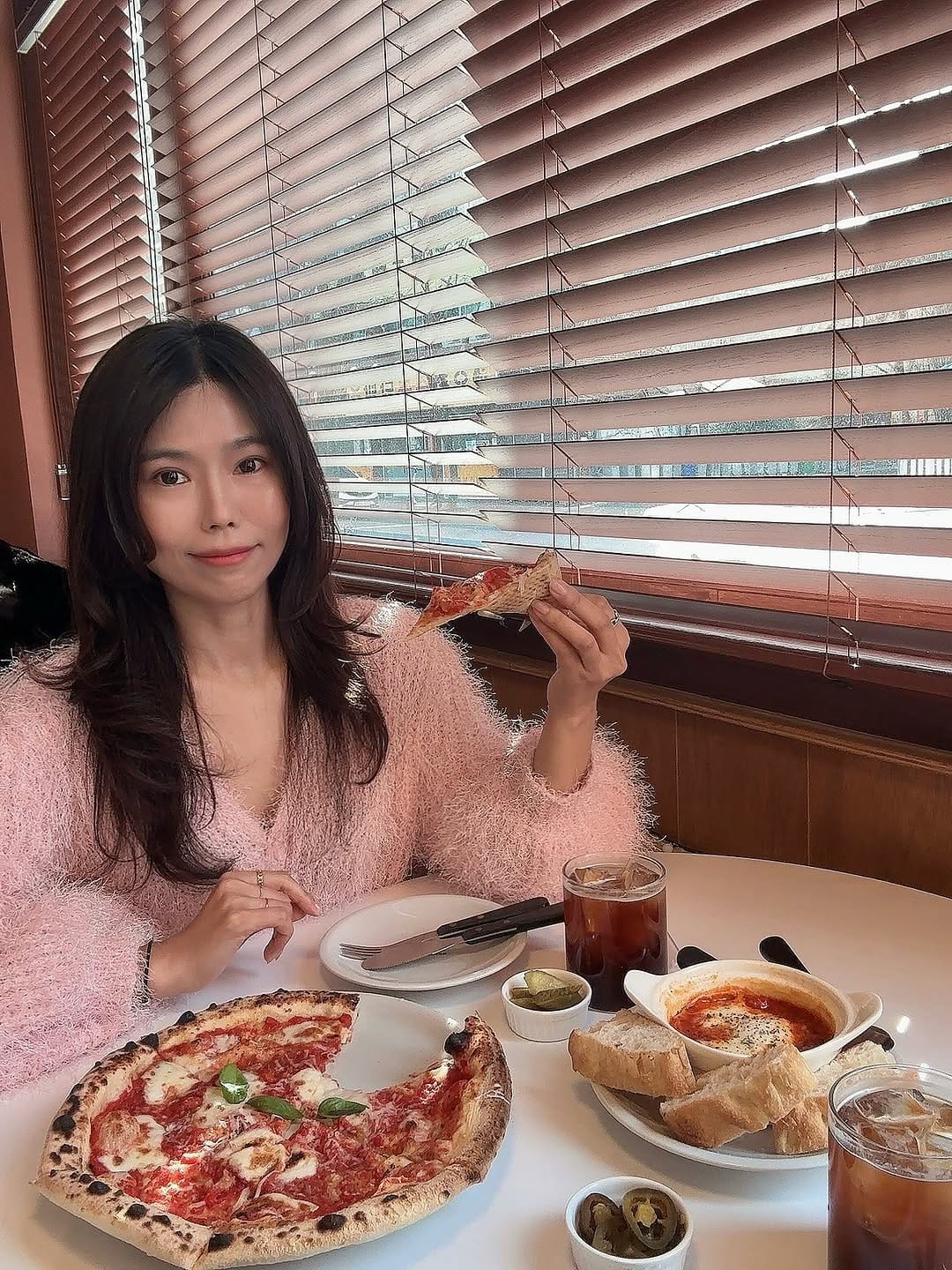 Post 2 by 진여사 on Instagram (carousel)