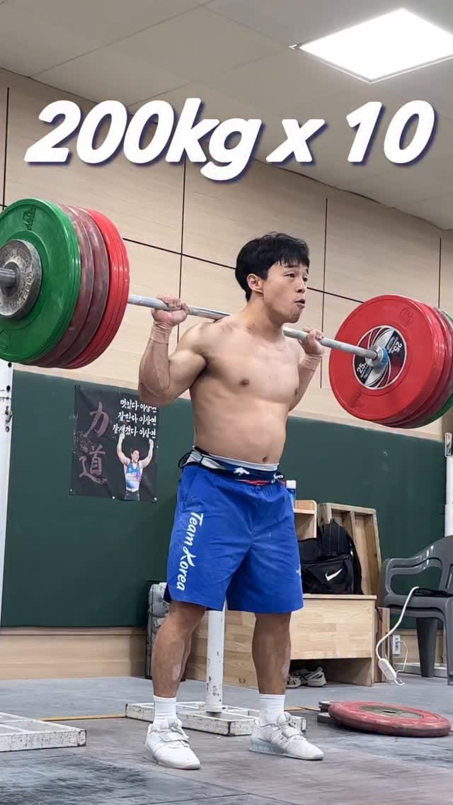 Post 4 by 이상연 Lee sang yeon on Instagram (video)