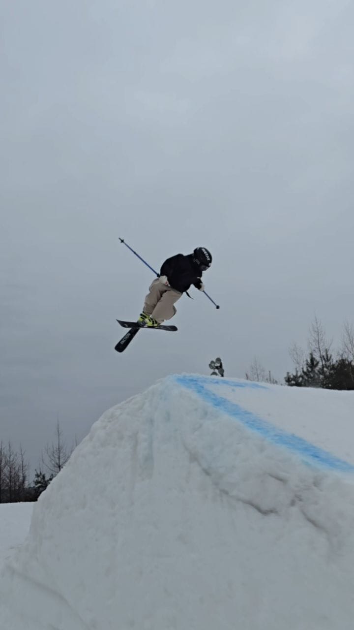 Post 1 by Junseong (Sean) 🇰🇷 skater on Instagram (video)