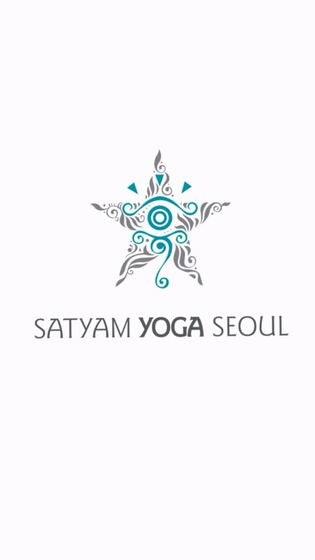 Post 4 by 사트얌요가서울 on Instagram (video)