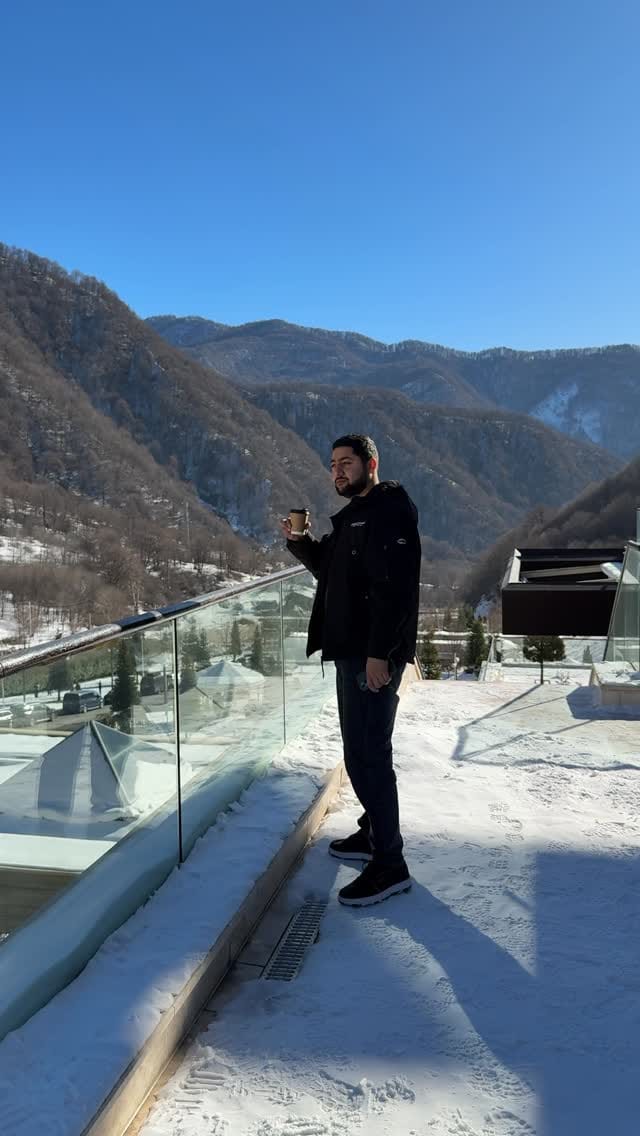 Post 8 by Coşqun Məmmədov on Instagram (video)