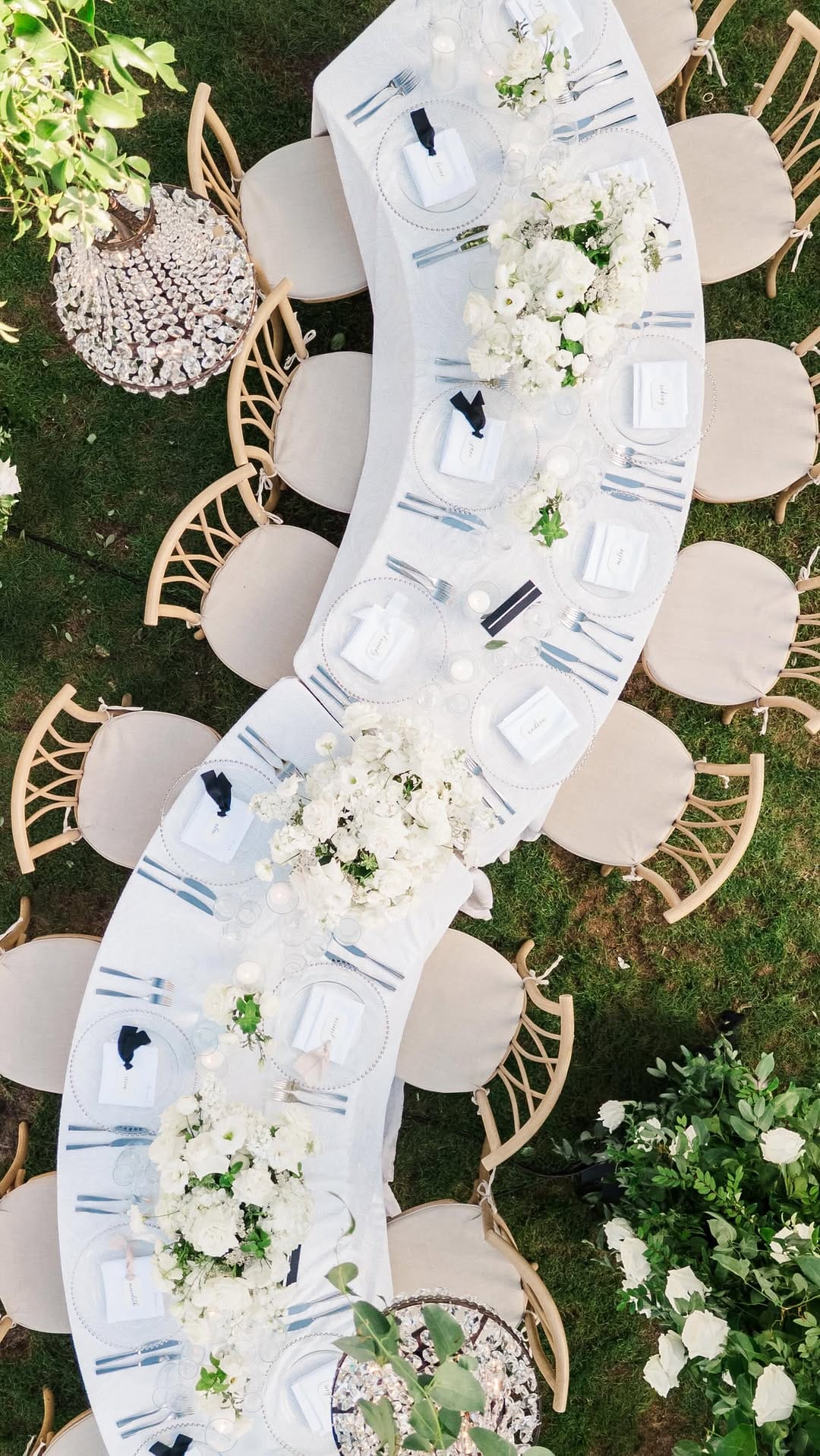 Post 9 by The Flower House on Instagram (video)