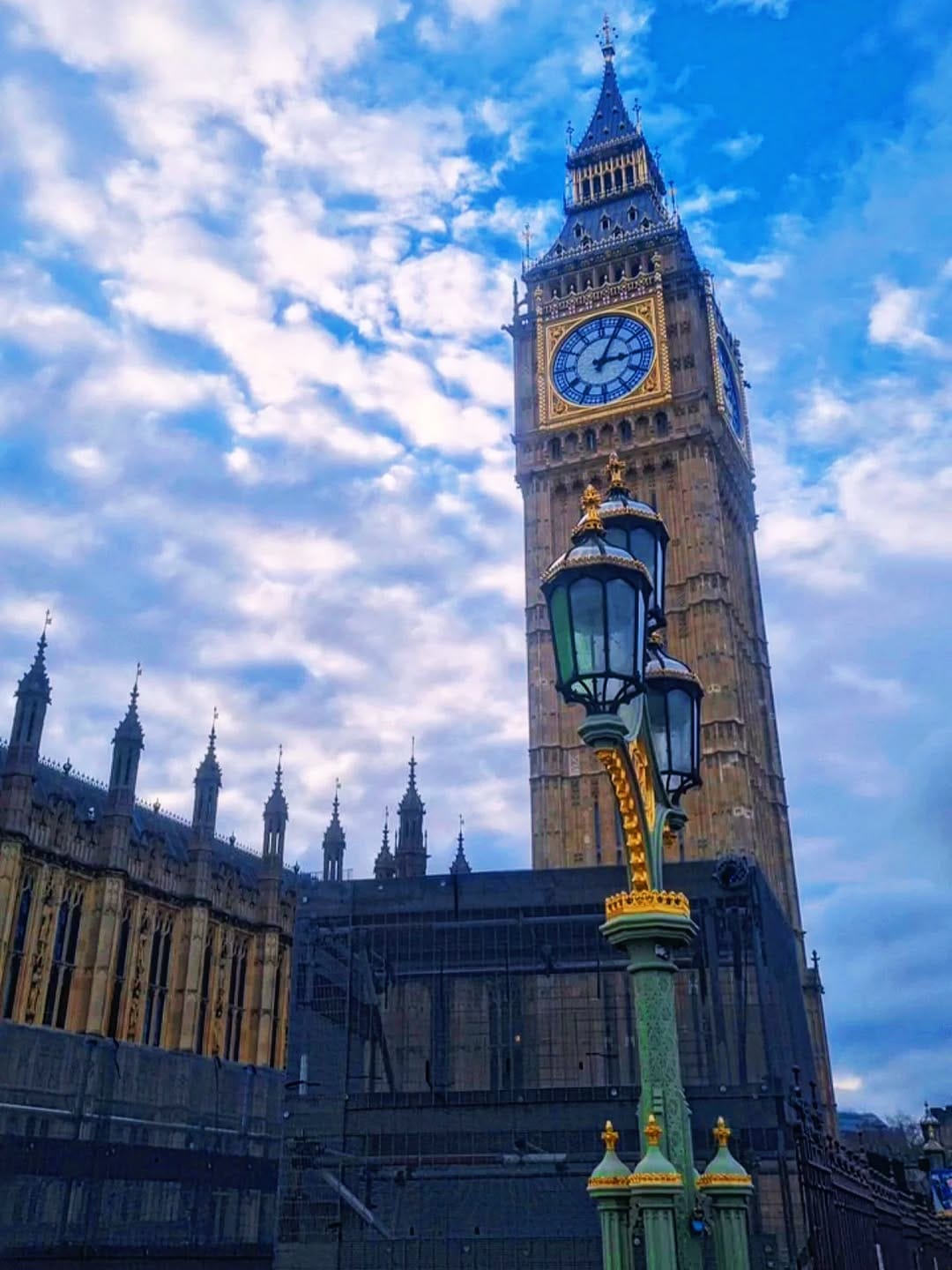 Post 6 by Omar Maya Izquierdo on Instagram (image)