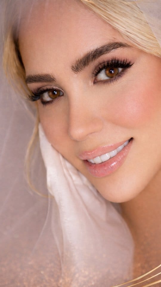 Post 2 by شقایق میکاپ آرتیست Shaghayegh makeup on Instagram (video)