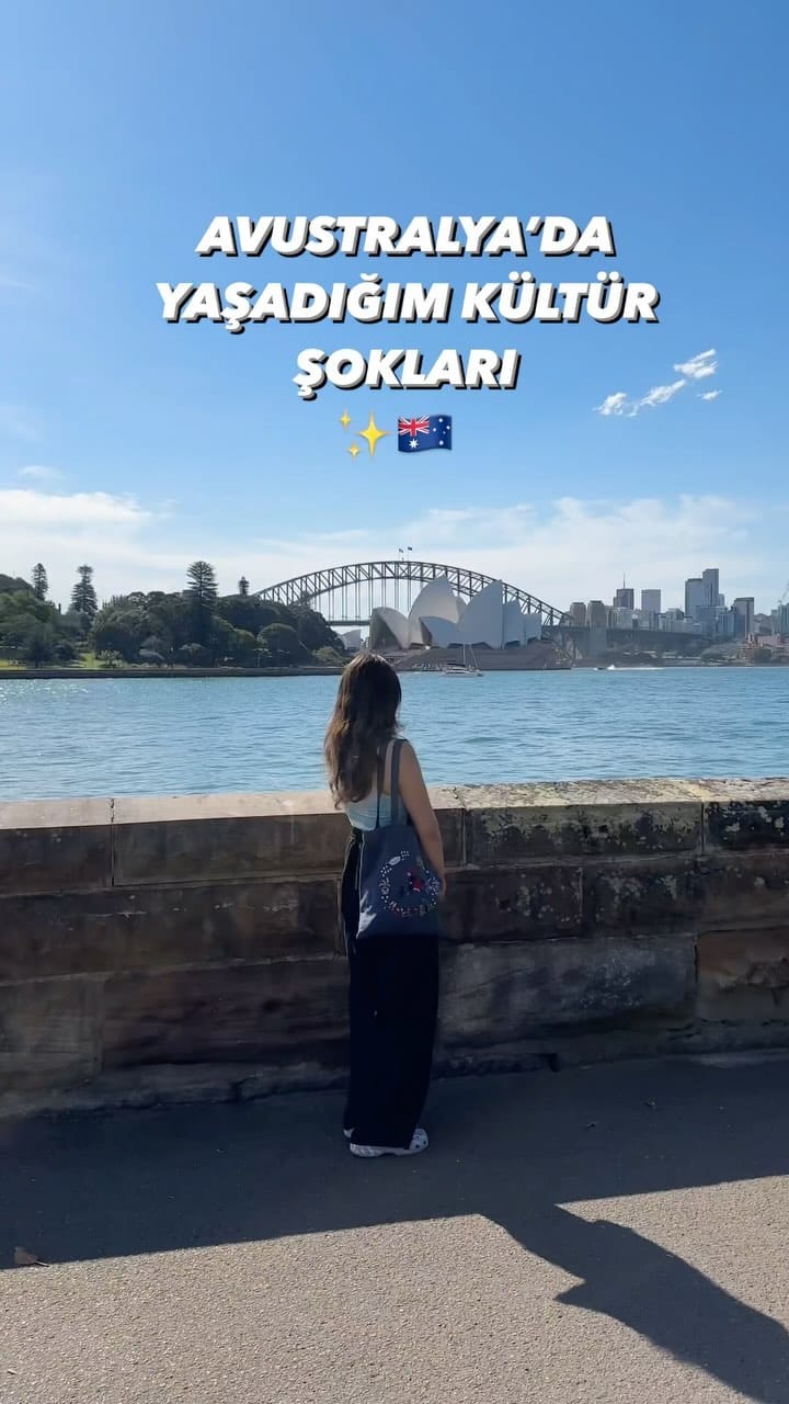 Post 10 by Gizem Zeval on Instagram (video)