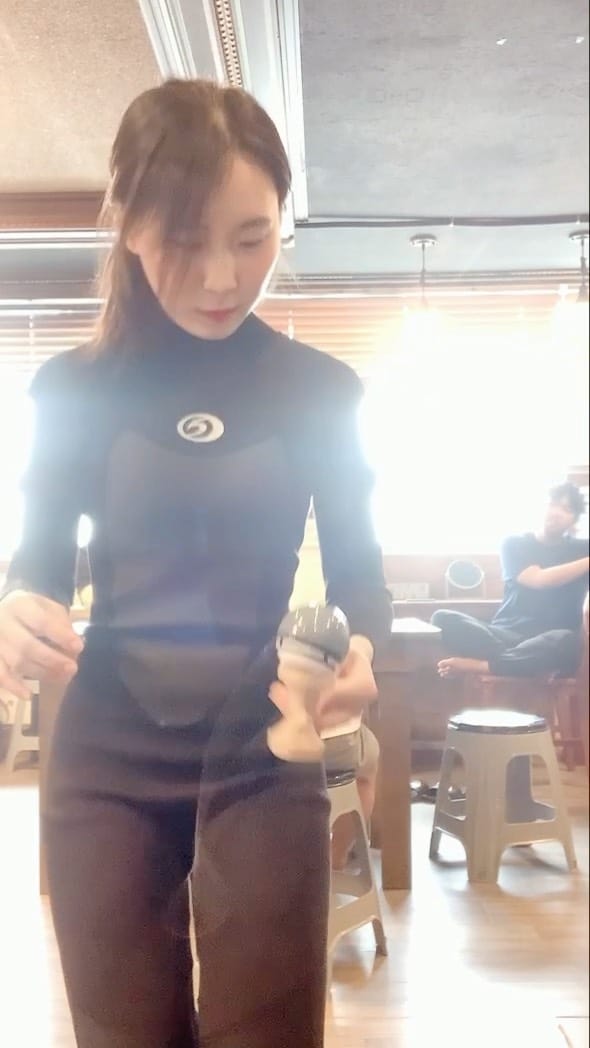 Post 8 by 보드타는 익룡 on Instagram (video)