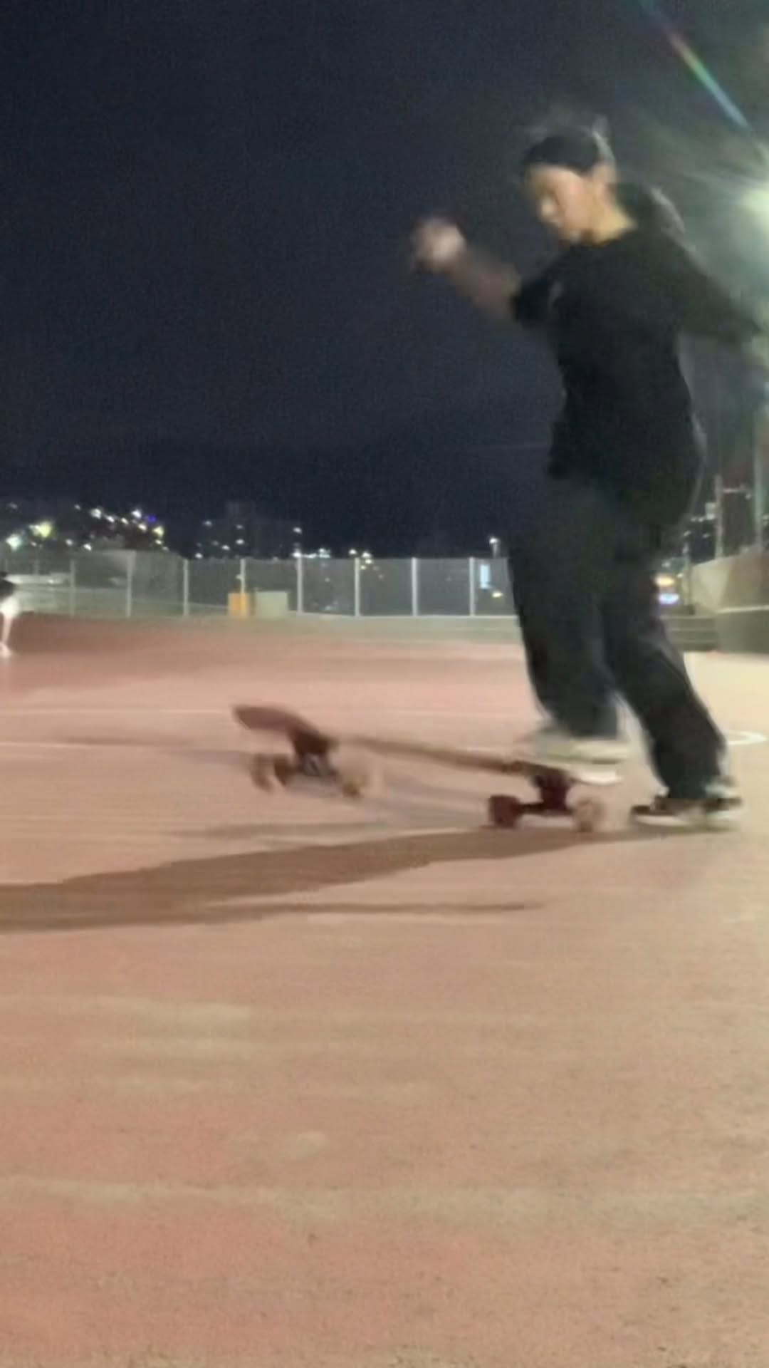 Post 9 by 보드타는 익룡 on Instagram (video)