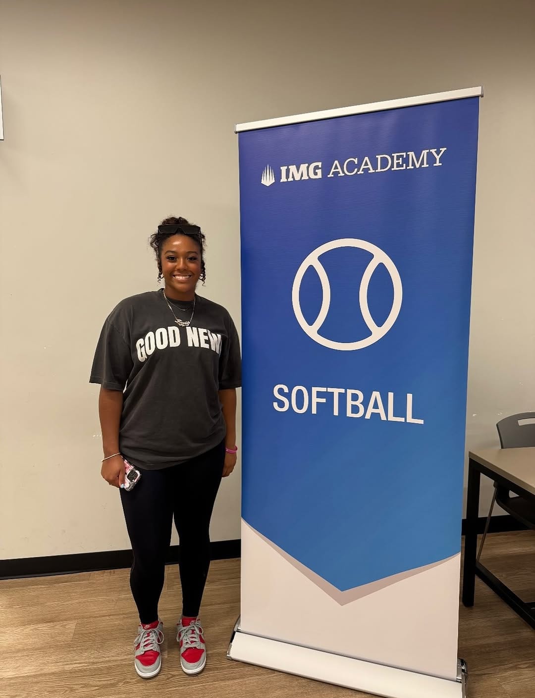 Post 8 by Jayla Santana🇺🇸🇩🇴1B/UT-Power Hitter🥎 on Instagram (carousel)