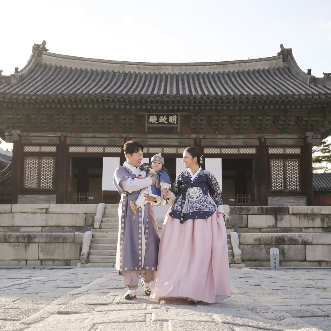 Post 6 by 🌷 Brenda Ocegueda (브랜다) on Instagram (carousel)