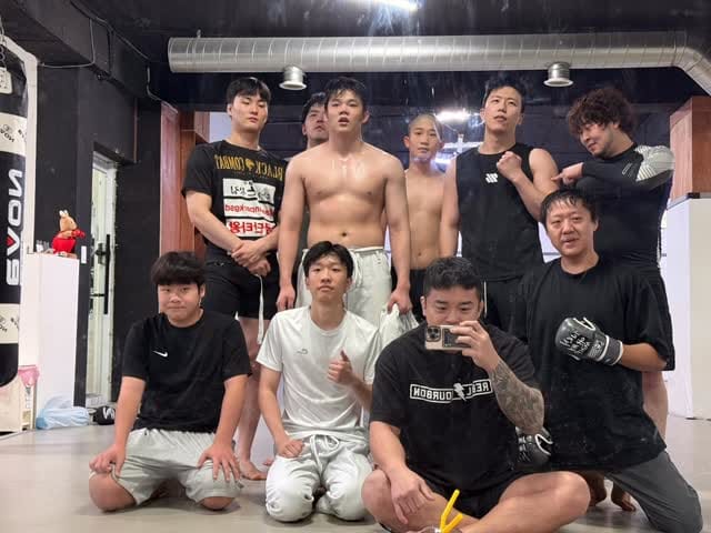 Post 3 by 화이트베어 최원준 on Instagram (video)
