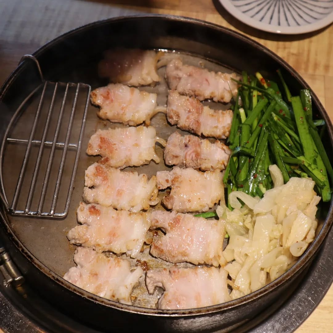 Post 10 by 대구맛집 부산맛집 경주맛집 대전맛집 여수맛집 경북맛집 등 ♡먹팔♡여행♡ on Instagram (carousel)