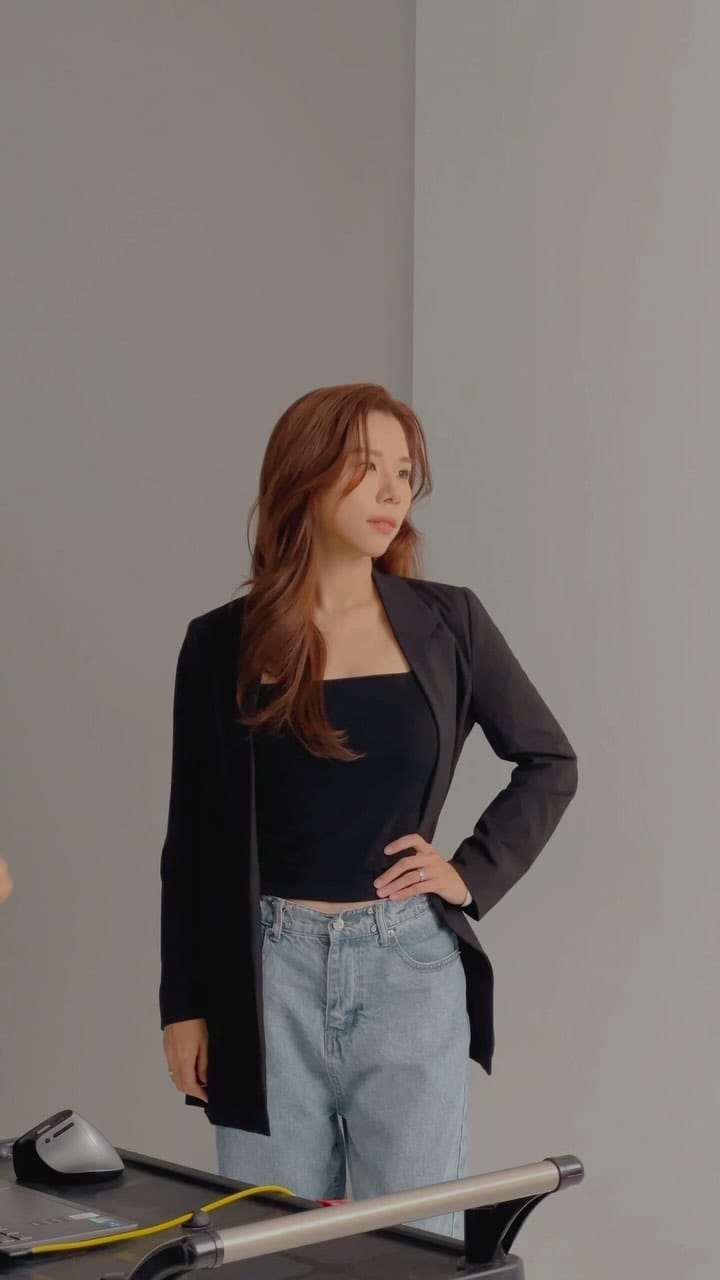 Post 5 by SangHee 🐰💕 on Instagram (video)