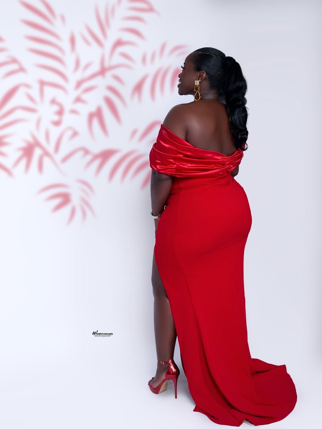 Post 2 by Professional photographer/Makeup Artist/Asooke on Instagram (carousel)