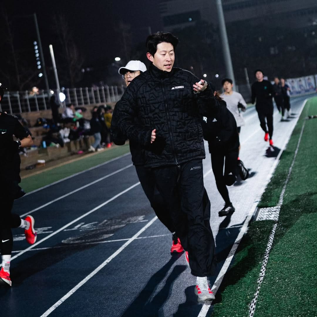 Post 3 by 유승엽 on Instagram (carousel)