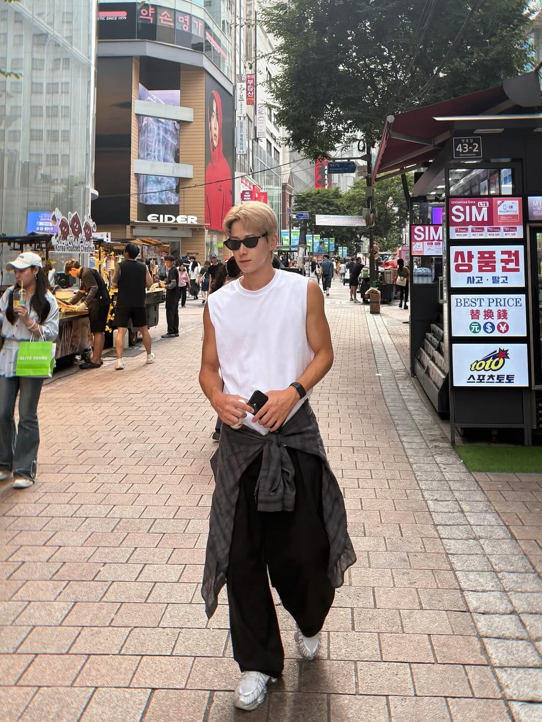 Post 9 by KAZU / 카즈 🇯🇵 on Instagram (carousel)