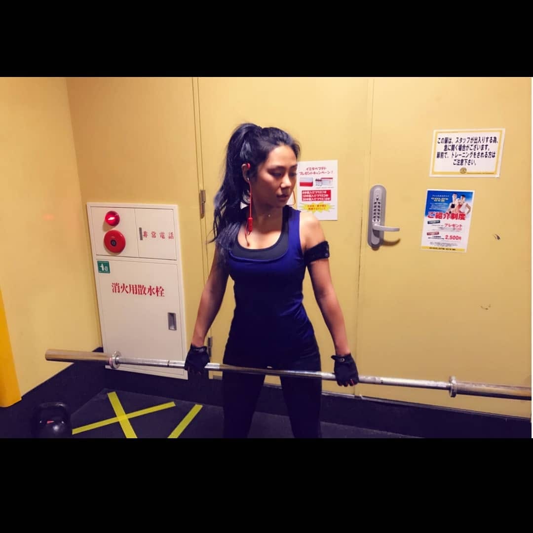 Post 4 by HANA on Instagram (image)