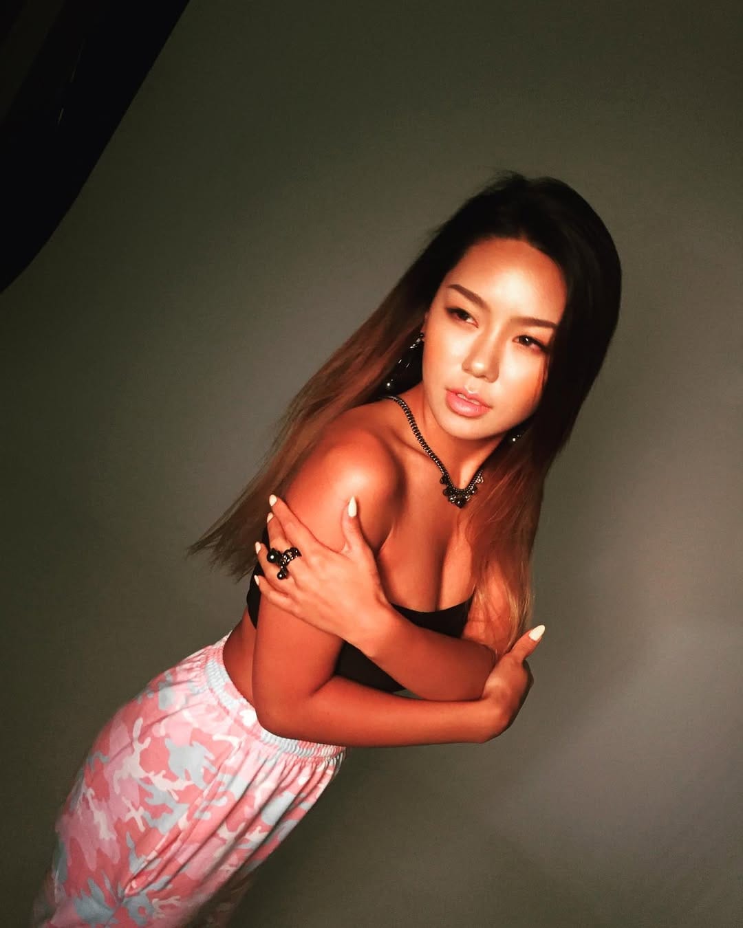 Post 7 by HANA on Instagram (image)