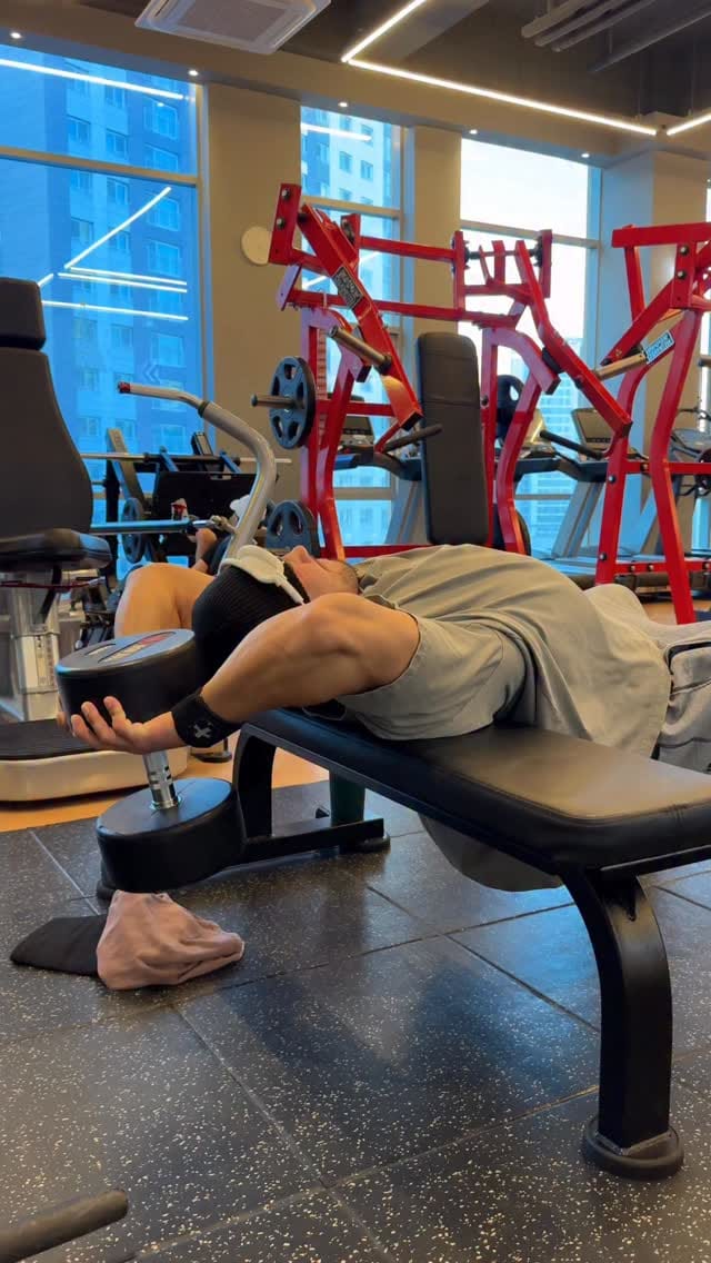 Post 6 by 김건식 DRYGYM 드라이짐(헬스,PT) 관장 on Instagram (video)
