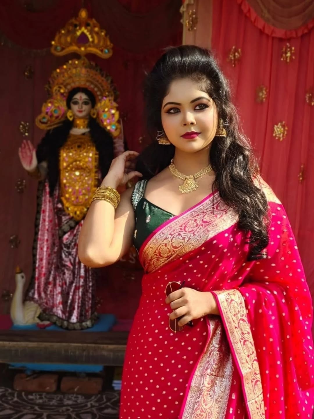 Post 2 by Monisha Mondal(riya) on Instagram (carousel)