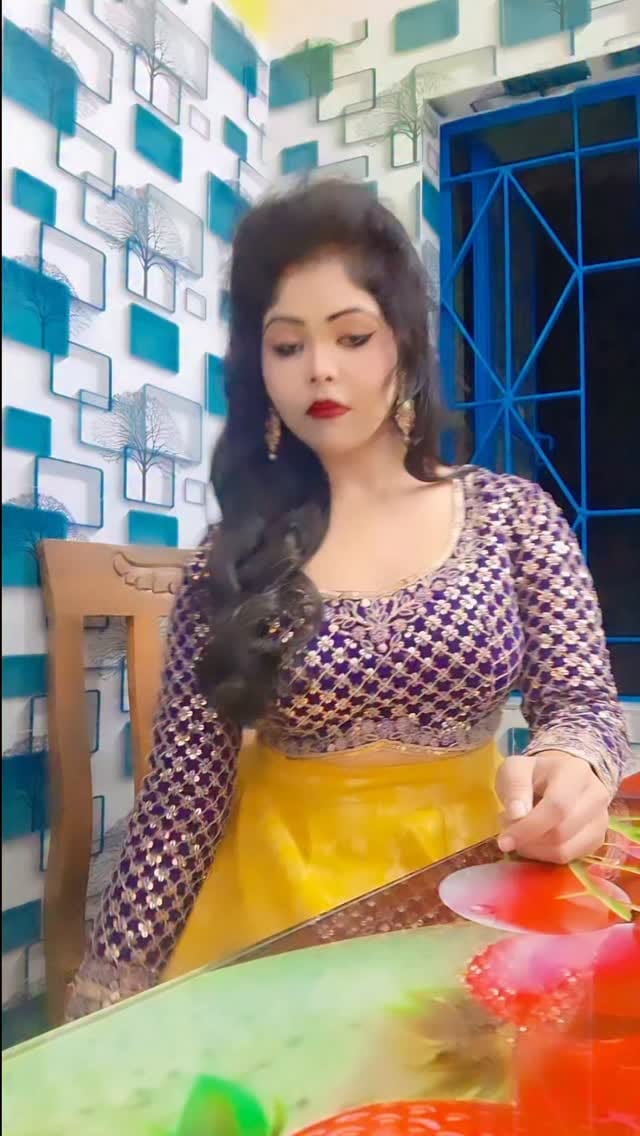 Post 9 by Monisha Mondal(riya) on Instagram (video)