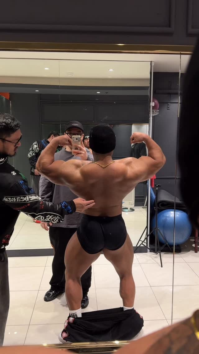 Post 2 by 최단백 [IFBB PRO 서울대입구헬스PT/관악구PT] on Instagram (video)
